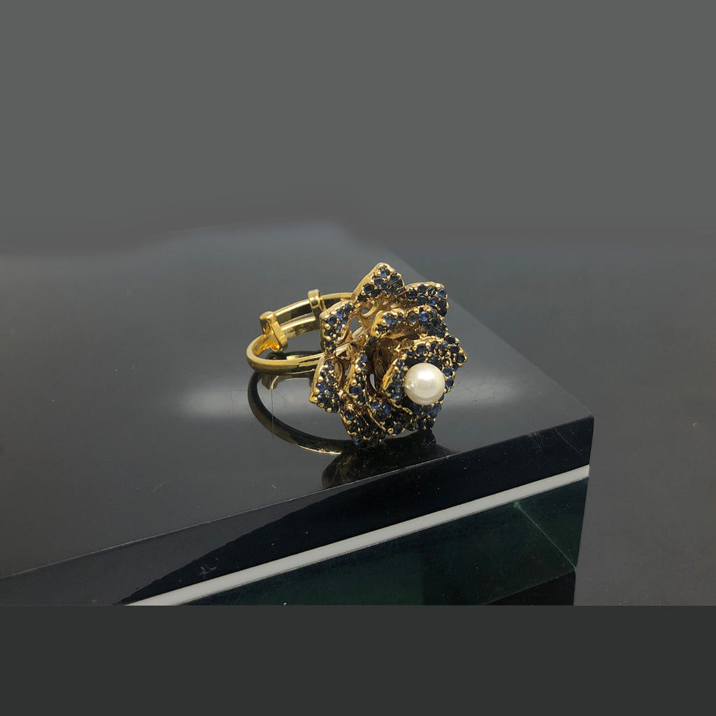 Elegant Floral Pearl Gold Ring with Sparkling Accents