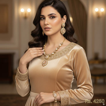 Kundan & Pearl Jewelry Set – Rs. 4250