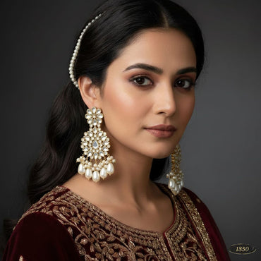 Kundan & Pearl Earrings – Rs. 1850