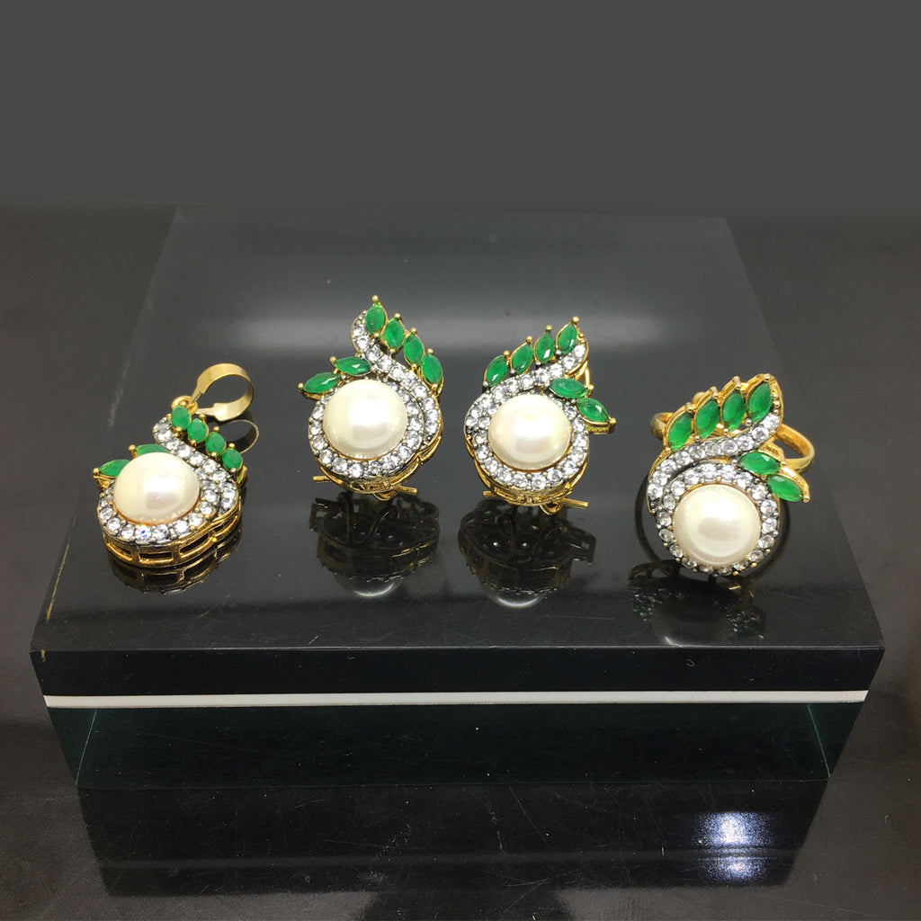 Authentic Antique Style Traditional Locket Set