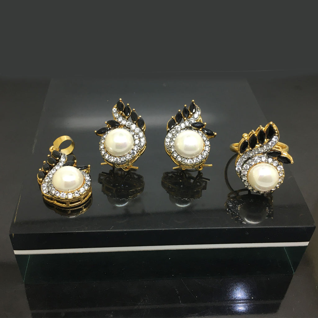 Authentic Antique Style Traditional Locket Set