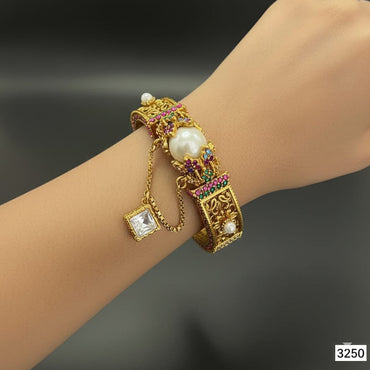 Jadau Broad Kada with Pearl & Gemstones – Rs. 3250