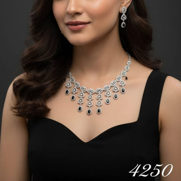 Crystal Triangle & Black Diamond Set – Rs. 4250