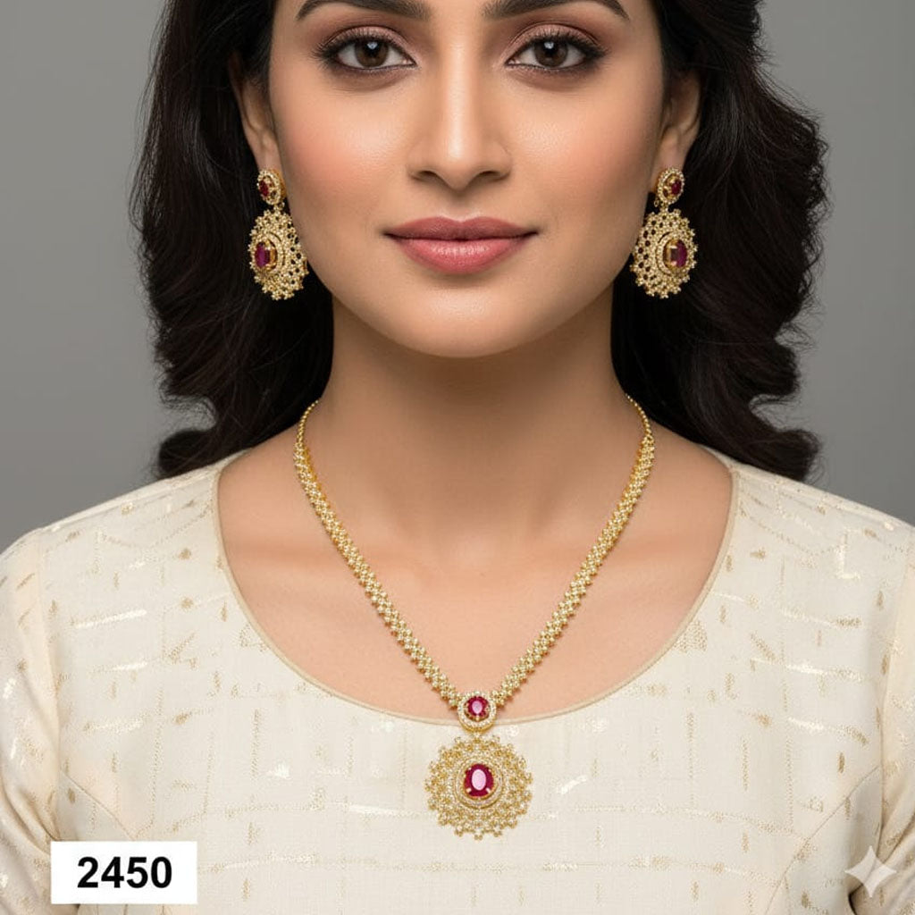High-End Gold Finish Ornate Halo Set – Rs. 2,450