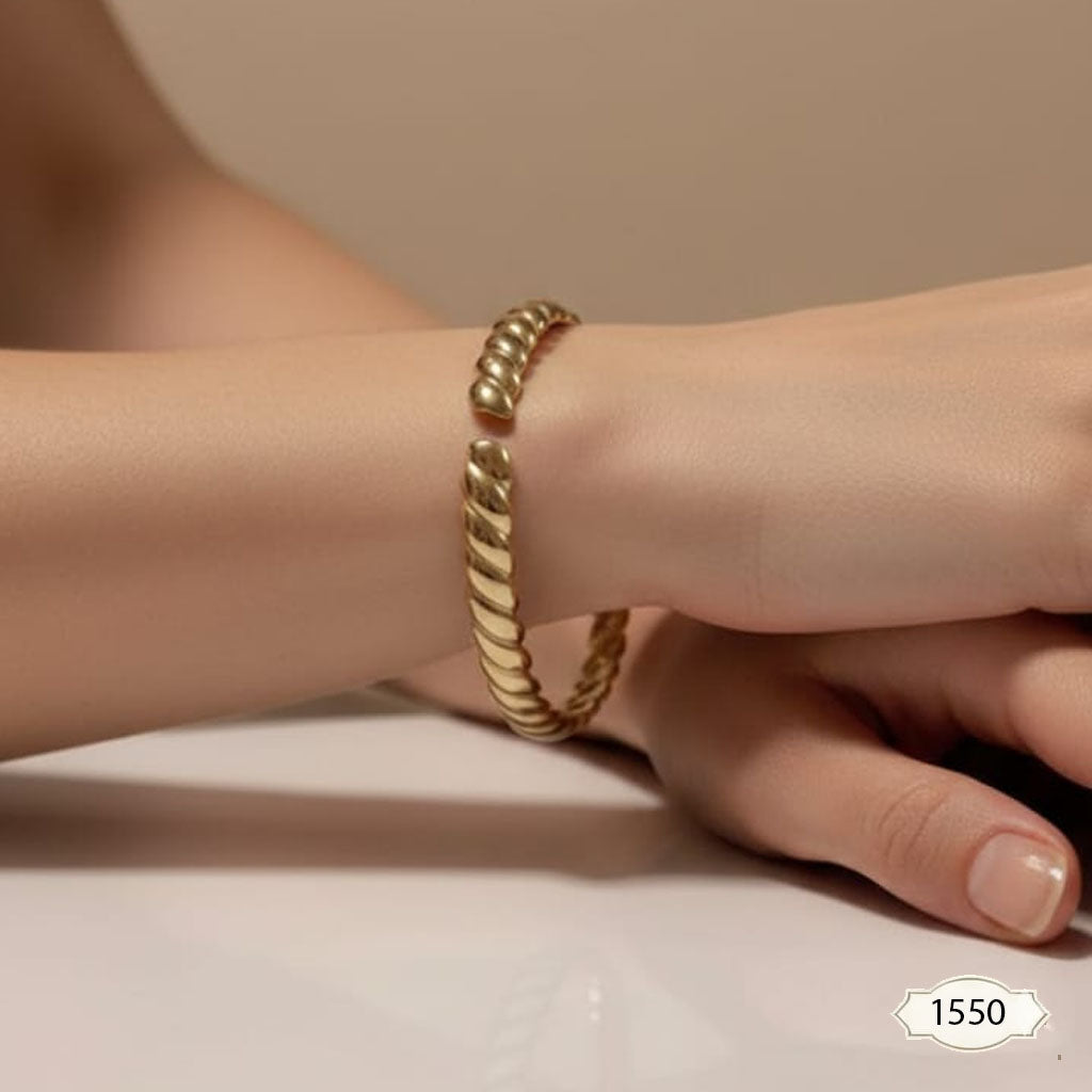 Twisted Rope Design Gold Cuff – Rs. 1,550