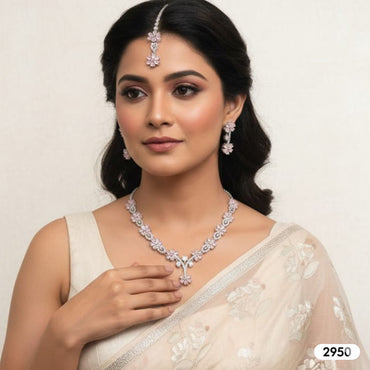Flower Cluster Diamond Look Set – Rs. 2,950
