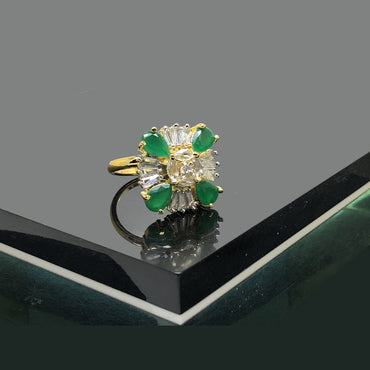 Gold-Plated Floral Cluster Ring with Sparkling Stones