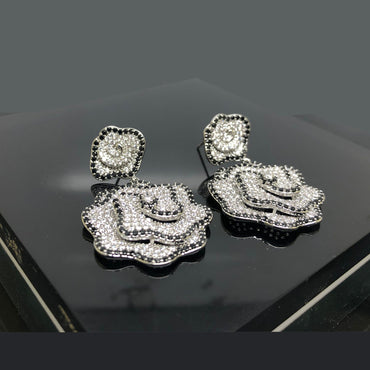 Elegant Rose-Shaped Fashion Earrings