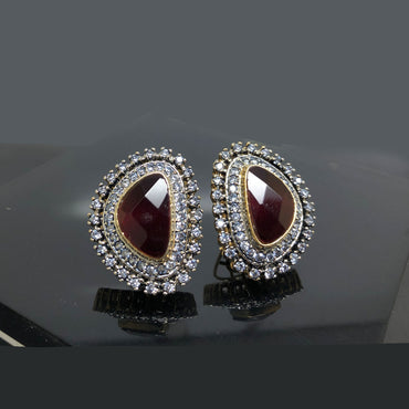 Classic Stud Earrings with Clear Crystals