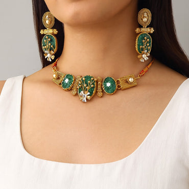 Antique Gold-Plated Green Stone Choker Set – Handcrafted Pearl & CZ Jewelry