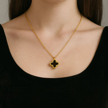 Clover Pendant Necklace – Rs. 350