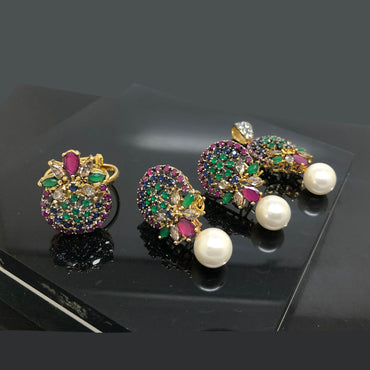 Luxurious Gold-Plated Crystal and Pearl Locket Set