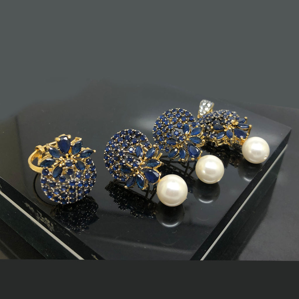 Luxurious Gold-Plated Crystal and Pearl Locket Set