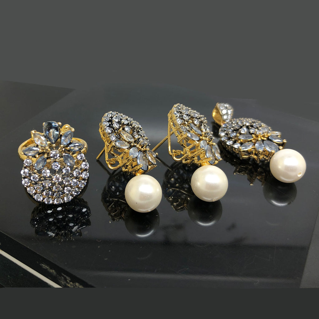 Luxurious Gold-Plated Crystal and Pearl Locket Set