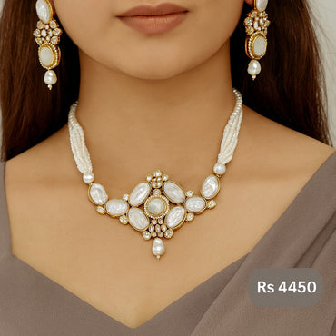 Ivory Aura Baroque Pearl Necklace Set – Rs. 4,450