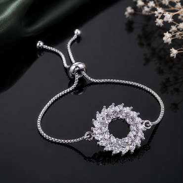Crystal circle adjustable bracelet with sparkling stones and delicate chain