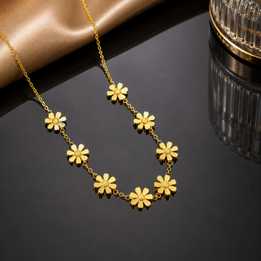 Elegant Floral Necklace