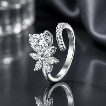 Heart Floral Ring – Rs. 1,250