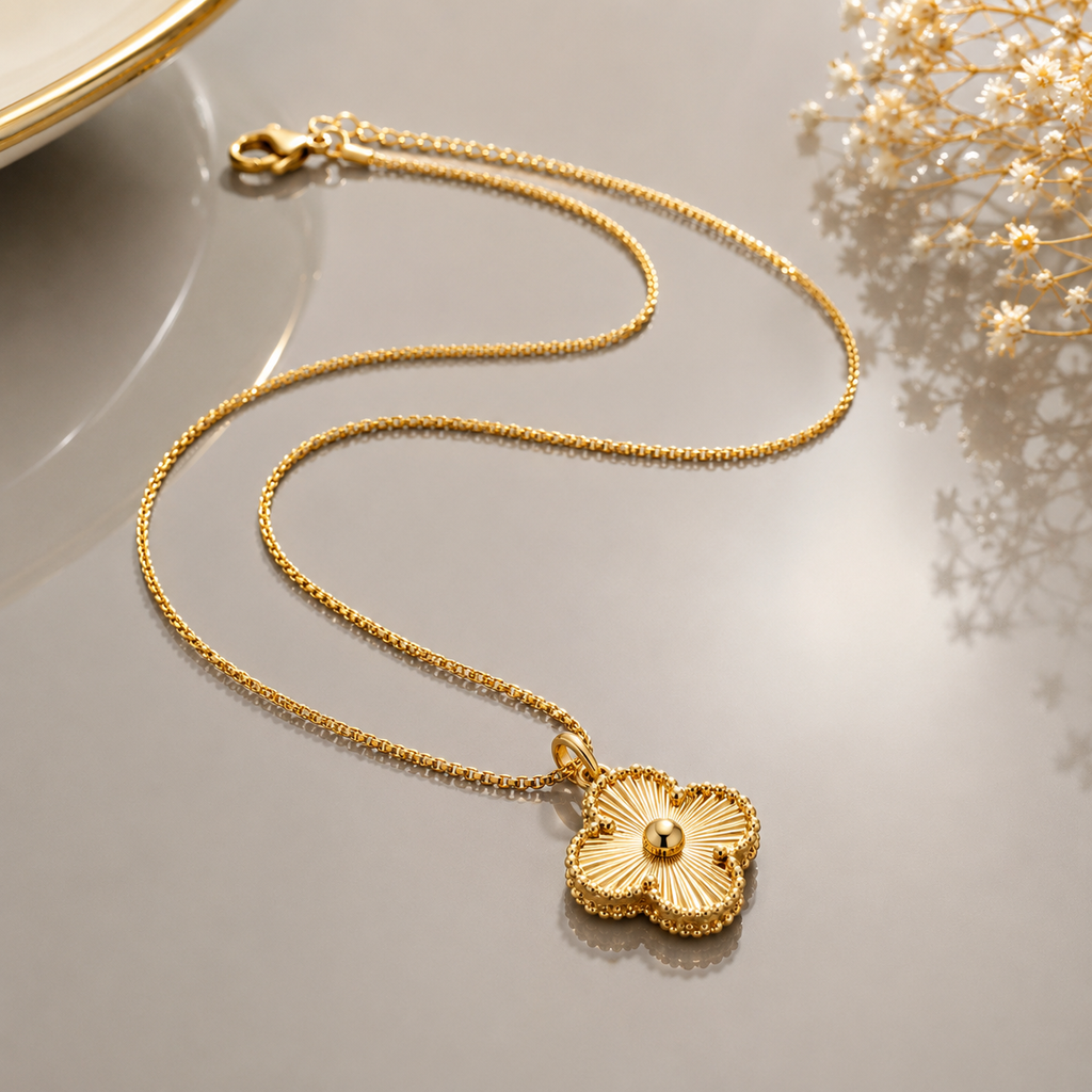 Floral Pendant Necklace – Rs. 350