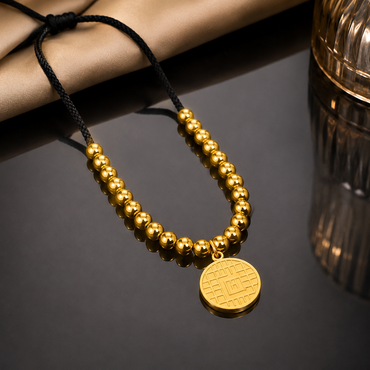 Elegant Beaded Pendant Necklace