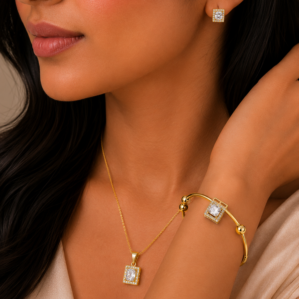 AD Pendant & Bracelet Set – Rs. 950