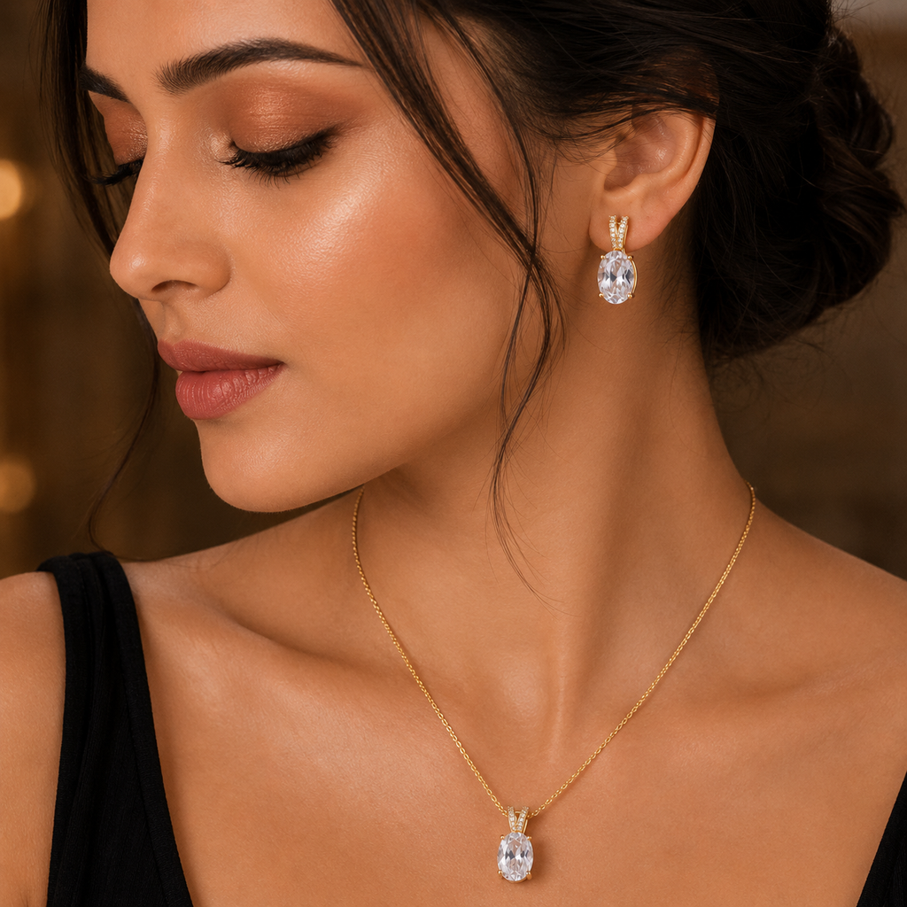 Oval CZ Locket Set – Rs. 650