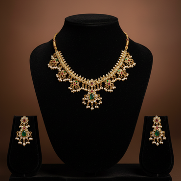 Destiny Emerald Royal Necklace Set