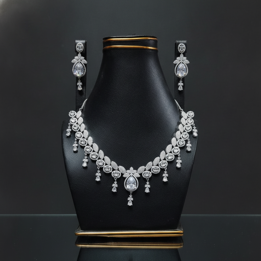 Imperial Pear-Cut Diamond Set