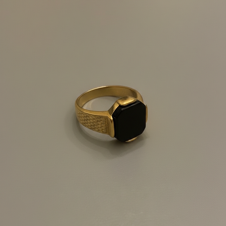 Midnight Crest Signet Ring – Gold-Tone
