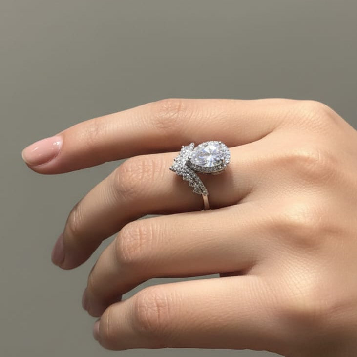 Luxurious Double‑Band Halo Ring – Rs. 850