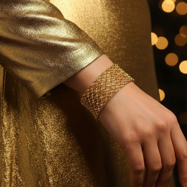Gold Mesh Bracelet – Rs. 500