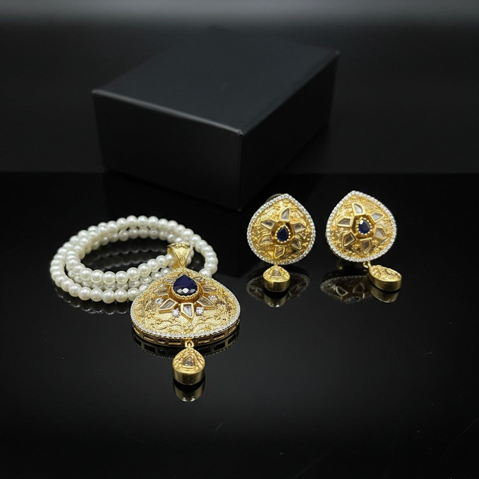 Floral Medallion Traditional Gold Set – Rs. 3,250