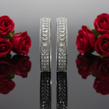 Silver Willow Marquise Kadas