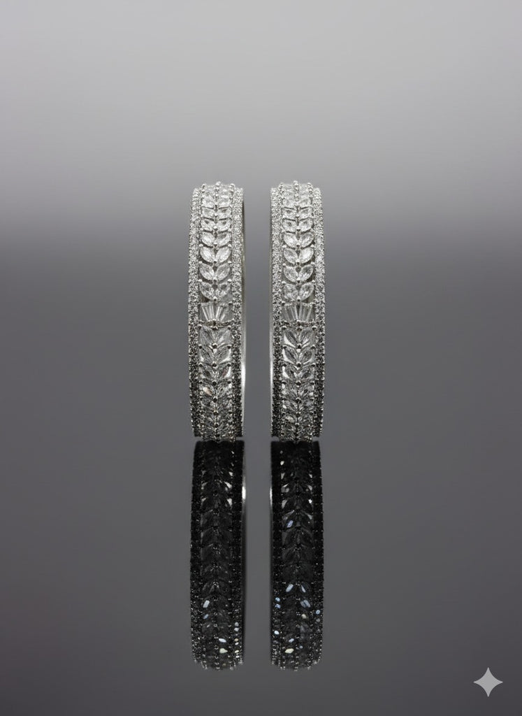 Silver Willow Marquise Kadas