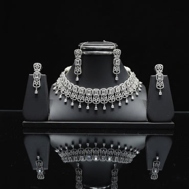 Platinum Grace Choker Set - Rs  6850