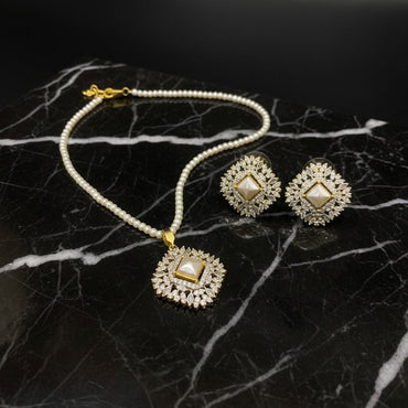 Pearl Radiance Pendant Set – Eid Gift Collection