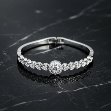 Elegant Openable Crystal Bracelet