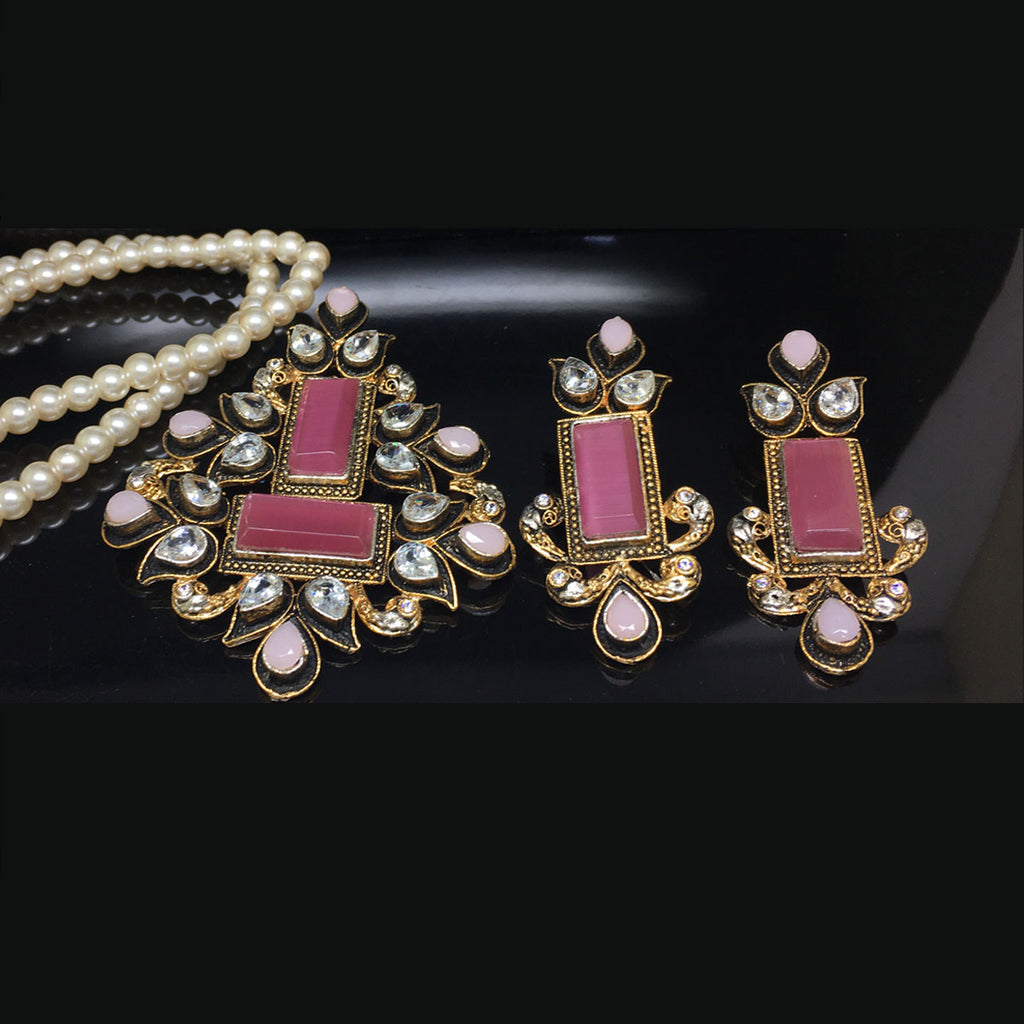 Traditional Pendant Set 533906